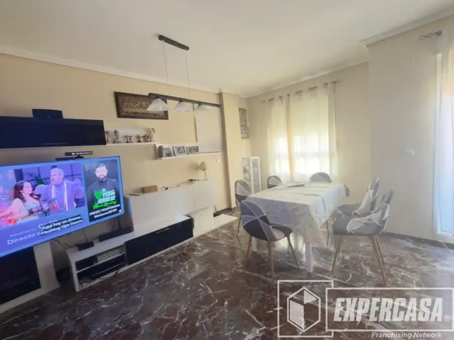 Sala d'estar de Casa o xalet de lloguer en Picassent amb Aire condicionat, Calefacció i Terrassa