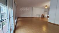 Sala d'estar de Casa o xalet en venda en Mollet del Vallès amb Calefacció, Terrassa i Balcó