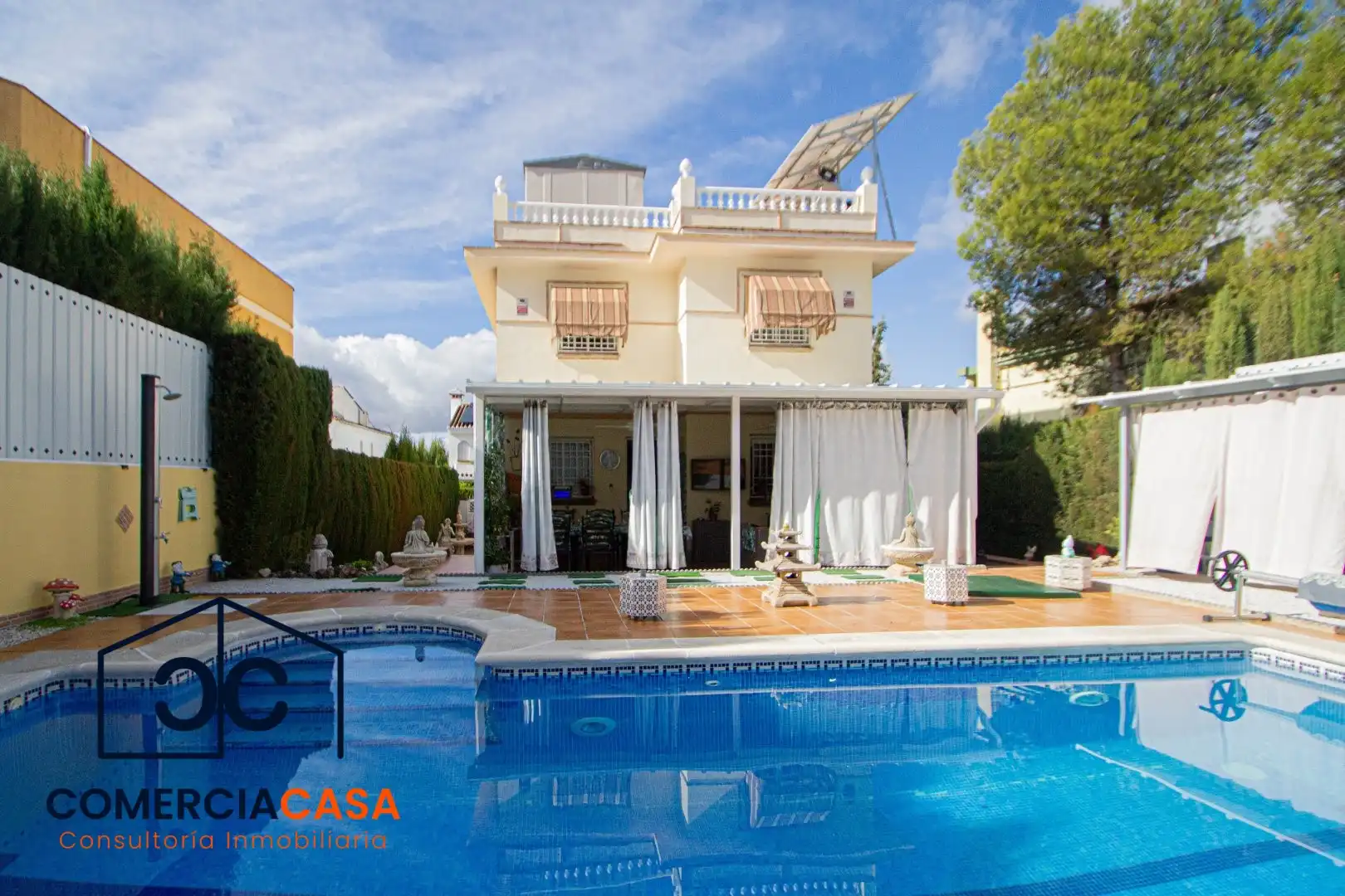 Chalet con piscina en venta en Albolote, imagen 2