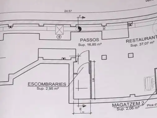 Local en traspaso en Barcelona con Aire acondicionado y Amueblado
