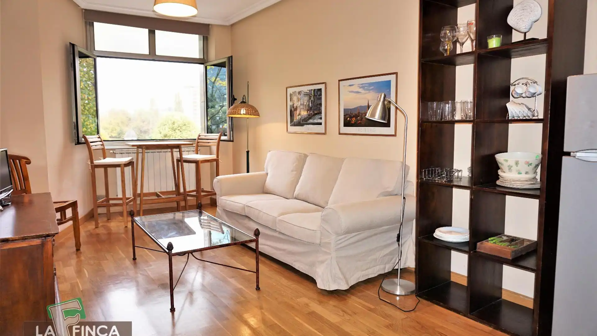 Living room of Apartments for sale in Oviedo   with Heating, Storage room and Furnished