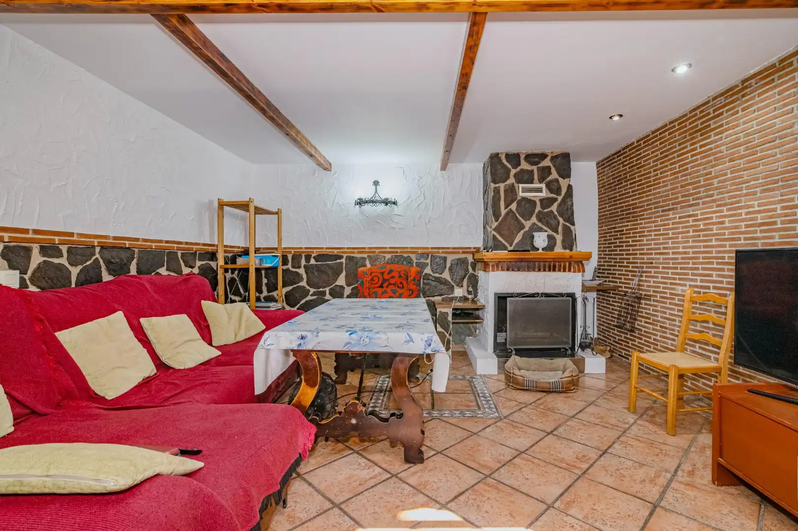 Casa adosada en venda en Las Gabias amb Aire condicionat, Terrassa i Moblat