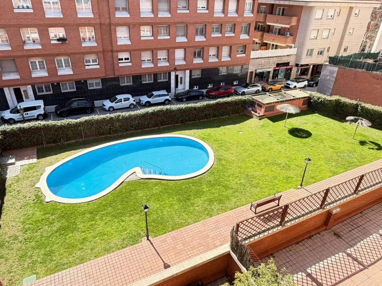 Piscina de Dúplex en venda en Sant Quirze del Vallès amb Calefacció, Terrassa i Traster