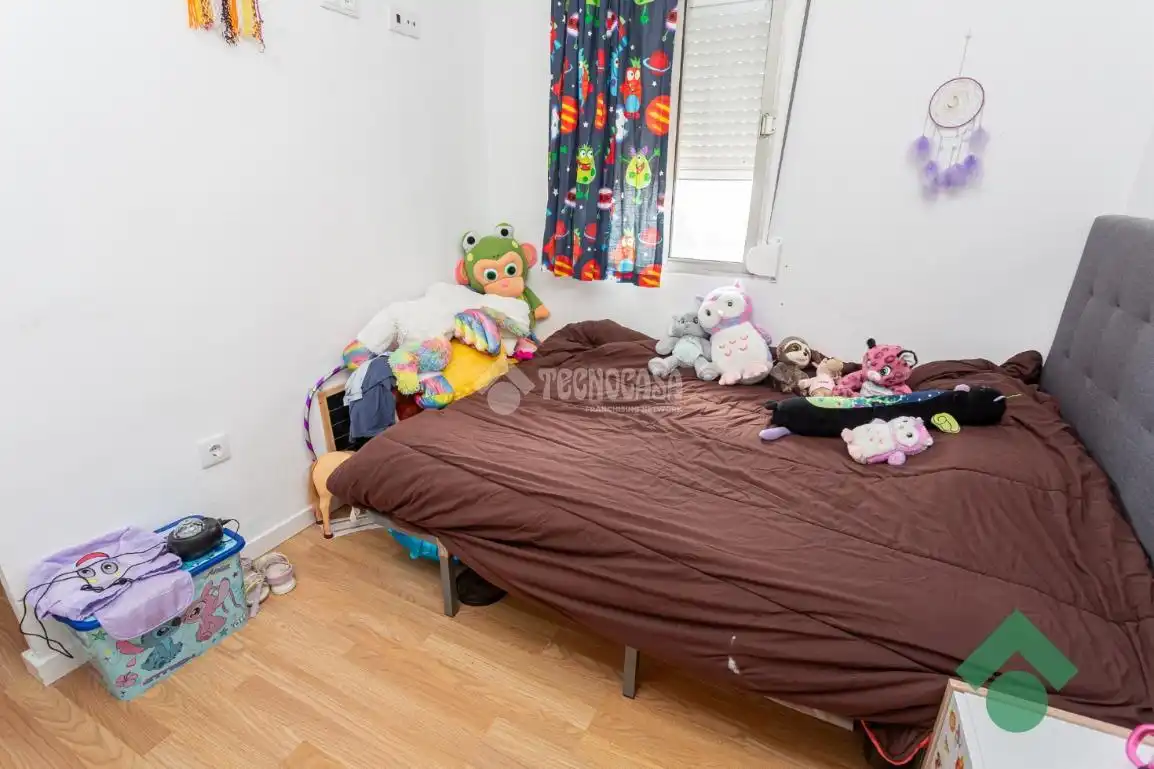 Bedroom of Flat for sale in Algeciras  with Furnished