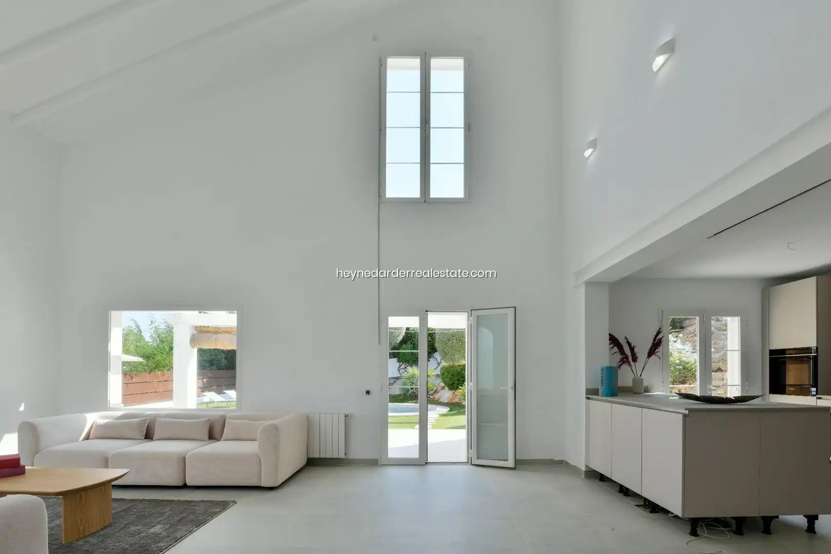 Living room of Houses for sale in Calvià  with Air Conditioner, Private garden and Storage room
