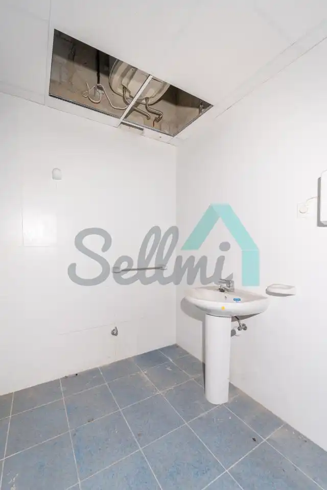 Baño de Nave industrial en venta en Oviedo 