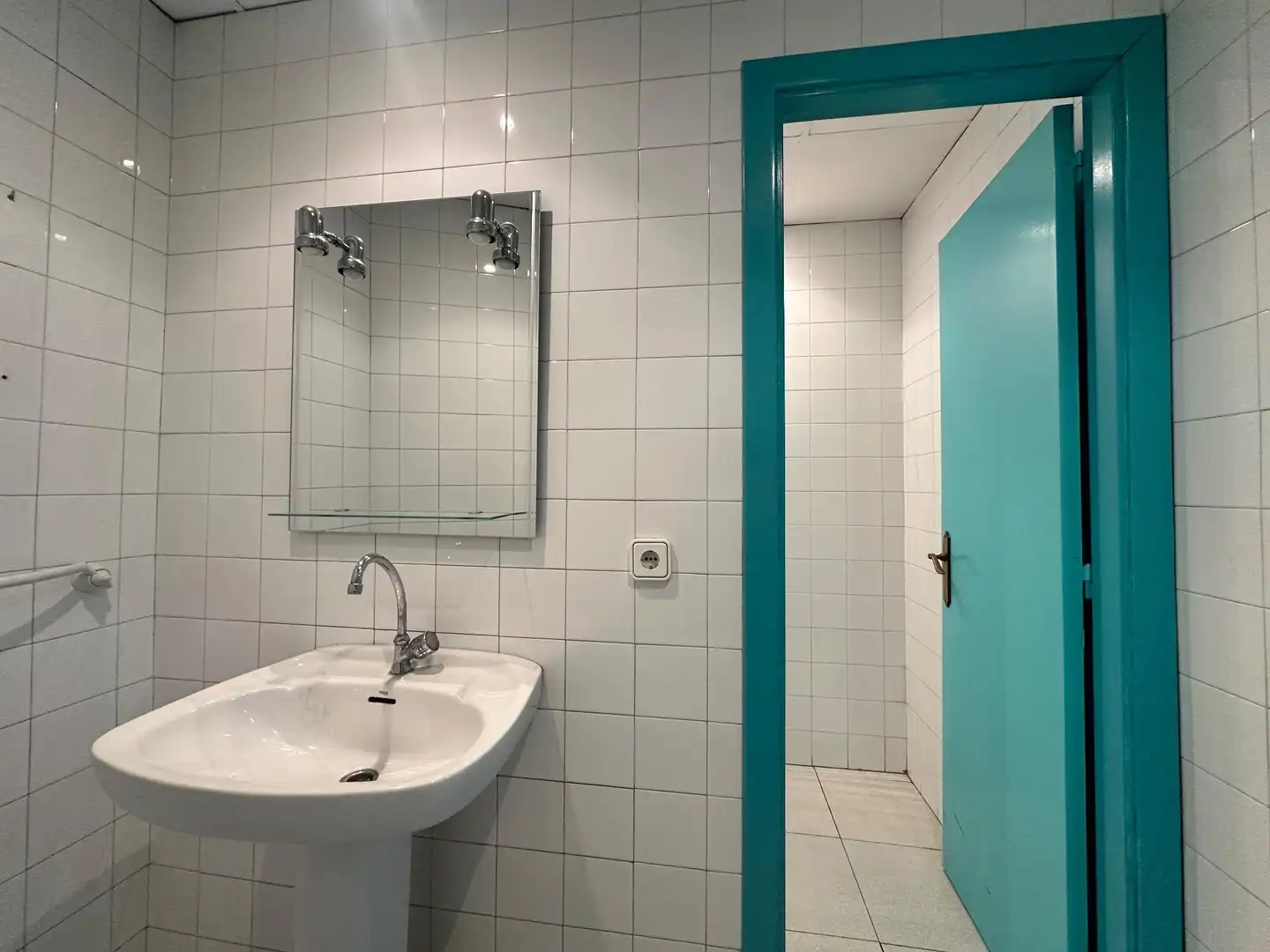 Badezimmer von Geschaftsraum zur Miete in Manresa mit Klimaanlage