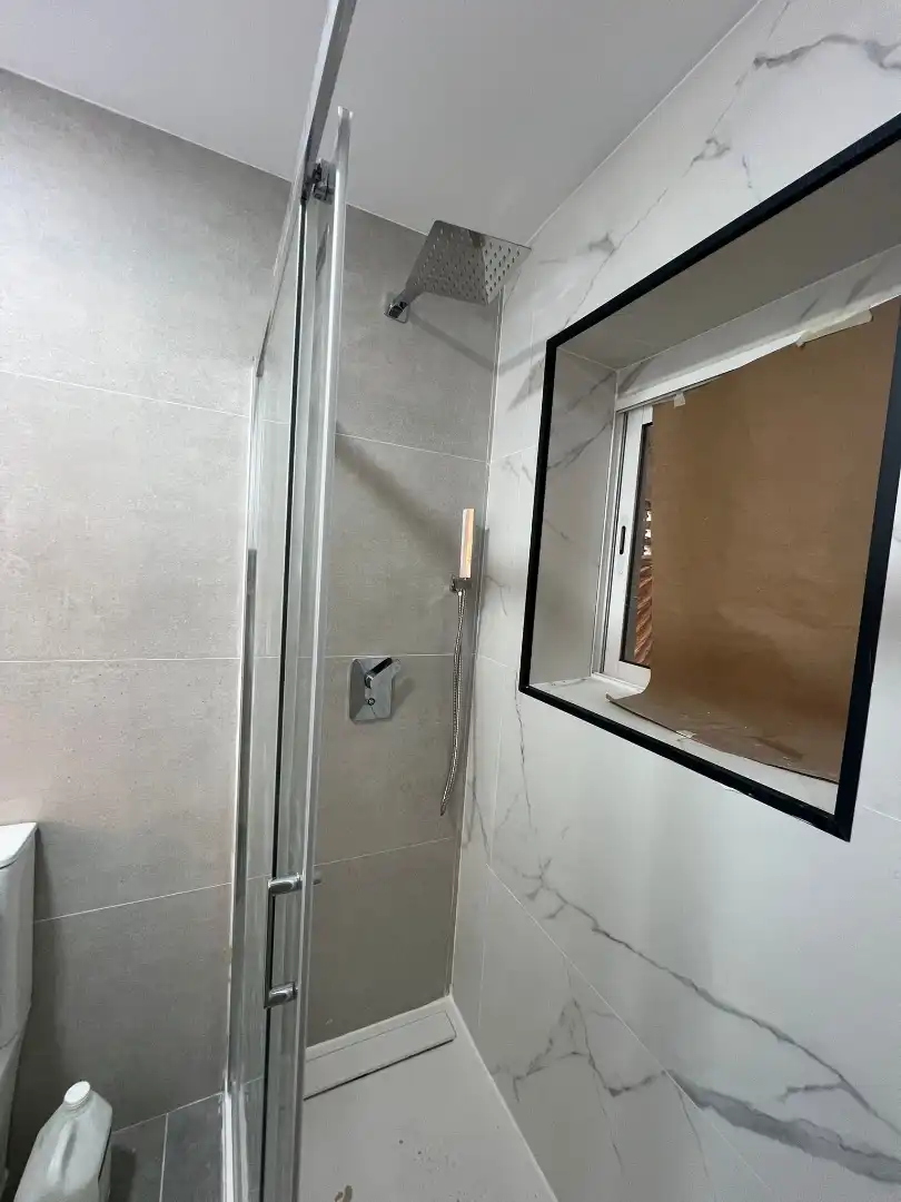 Bathroom of Commercial properties for sale in Parla
