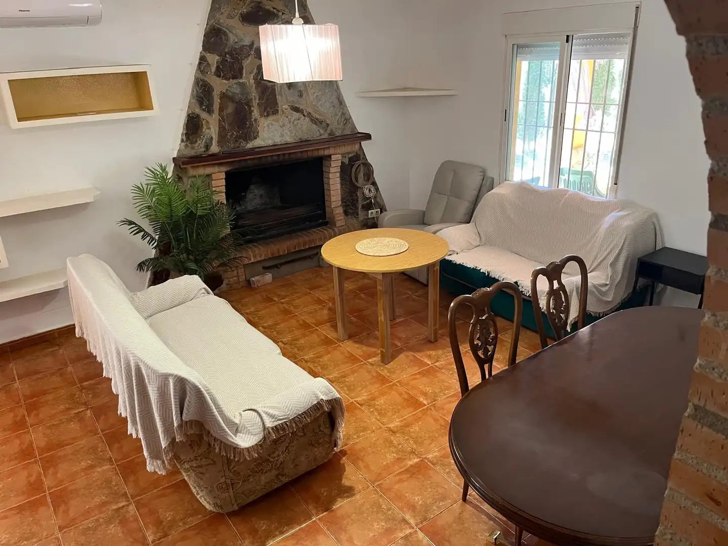 Sala de estar de Casa o chalet en venta en Villarrobledo con Aire acondicionado, Jardín privado y Terraza