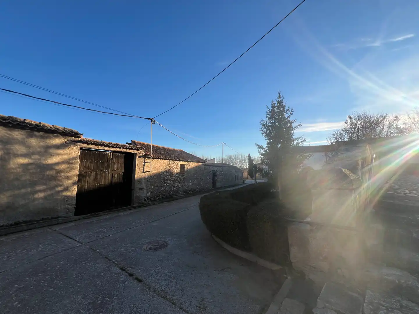 Vista exterior de Casa o xalet en venda en Santa María la Real de Nieva amb Jardí privat