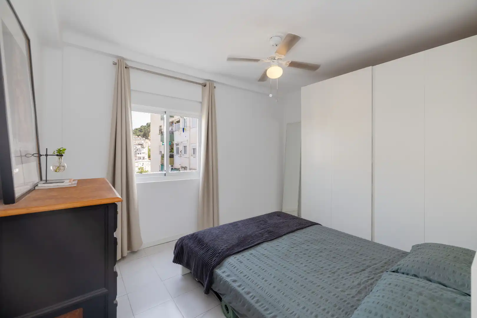 Bedroom of Flat for sale in Málaga  with Air Conditioner, Heating and Terrace
