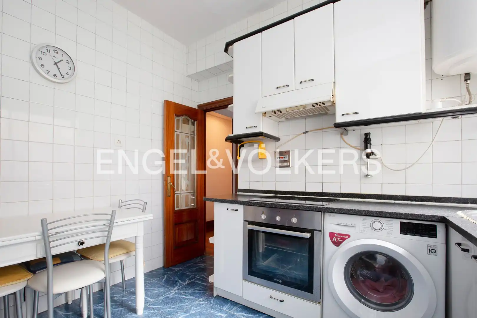 Cocina de Piso en venta en Bilbao  con Calefacción y Balcón