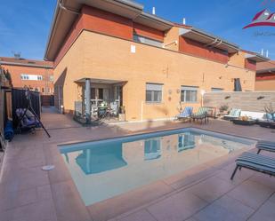 Swimming pool of House or chalet for sale in Paracuellos de Jarama  with Air Conditioner, Heating and Terrace