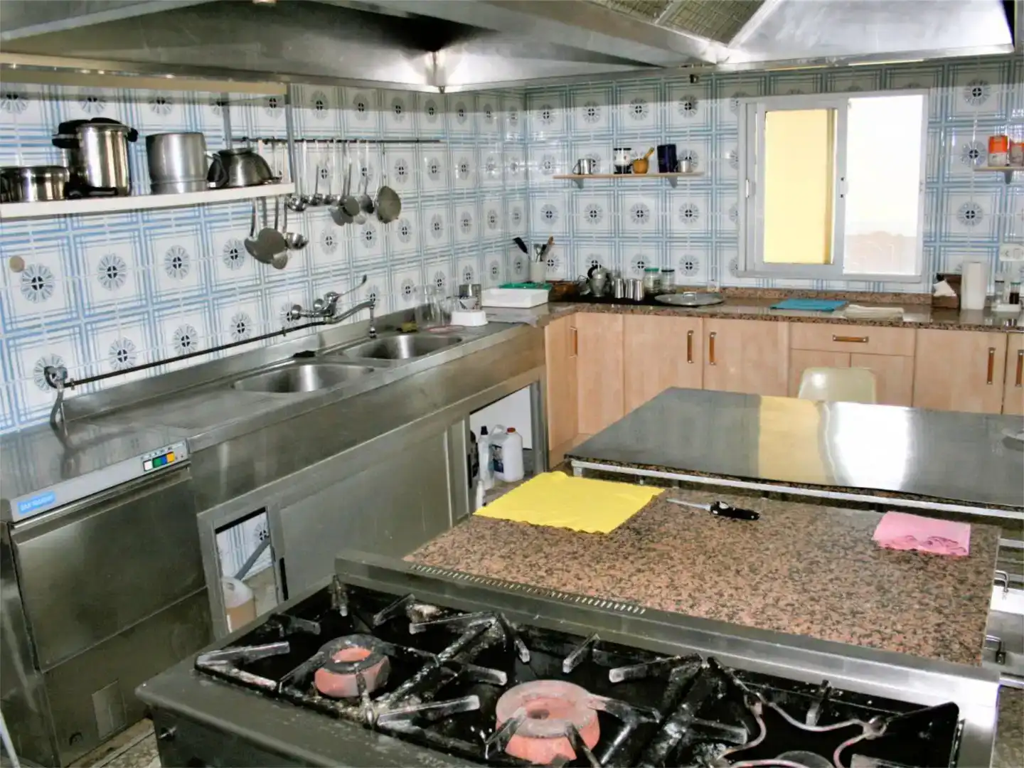 Cocina de Piso en venta en Candeleda con Jardín privado, Trastero y Amueblado
