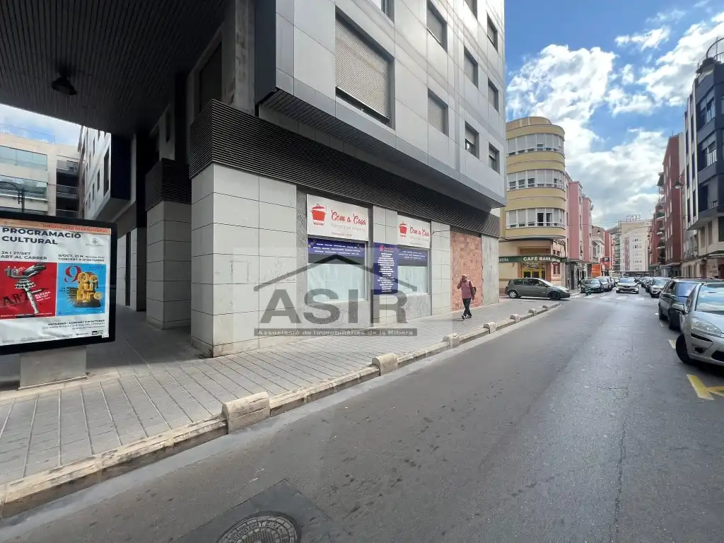 Local comercial de lloguer a Plaza Lletres Valencianes, imagen 2