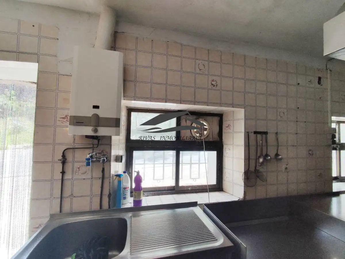 Kitchen of Commercial properties for sale in Miranda del Castañar  with Furnished