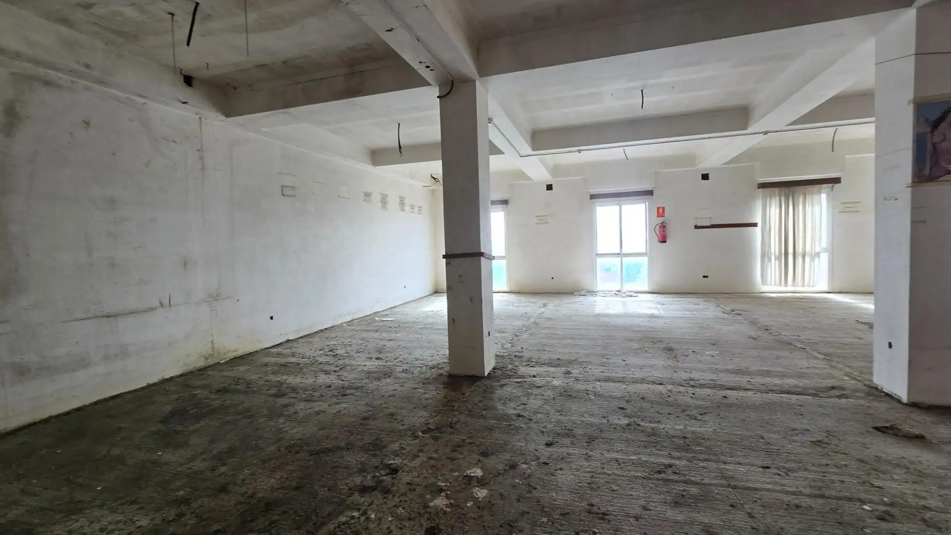 Gebäude zum Verkauf in Pilas