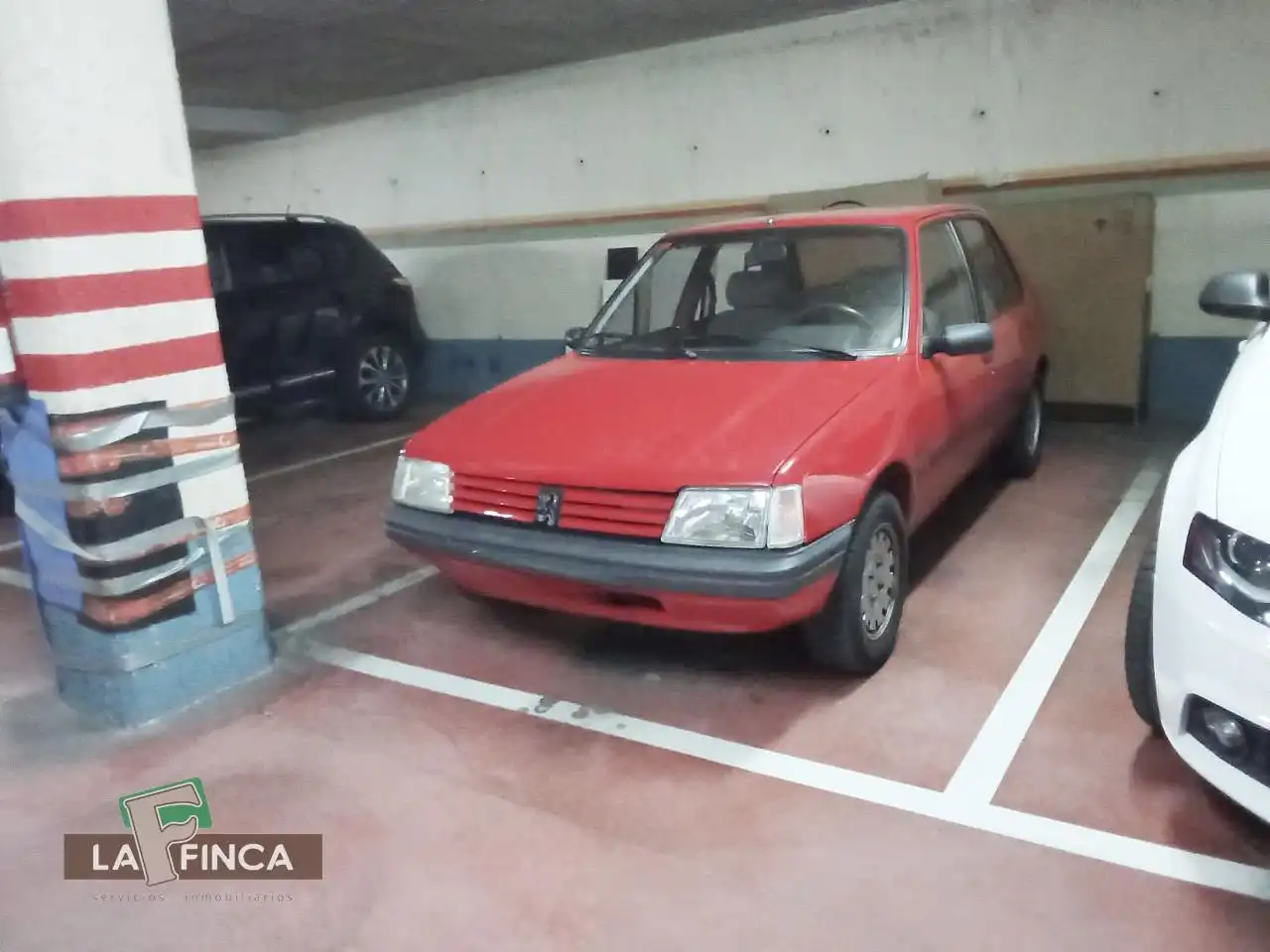 Parking de Dúplex en venta en Oviedo  con Calefacción, Parquet y Trastero