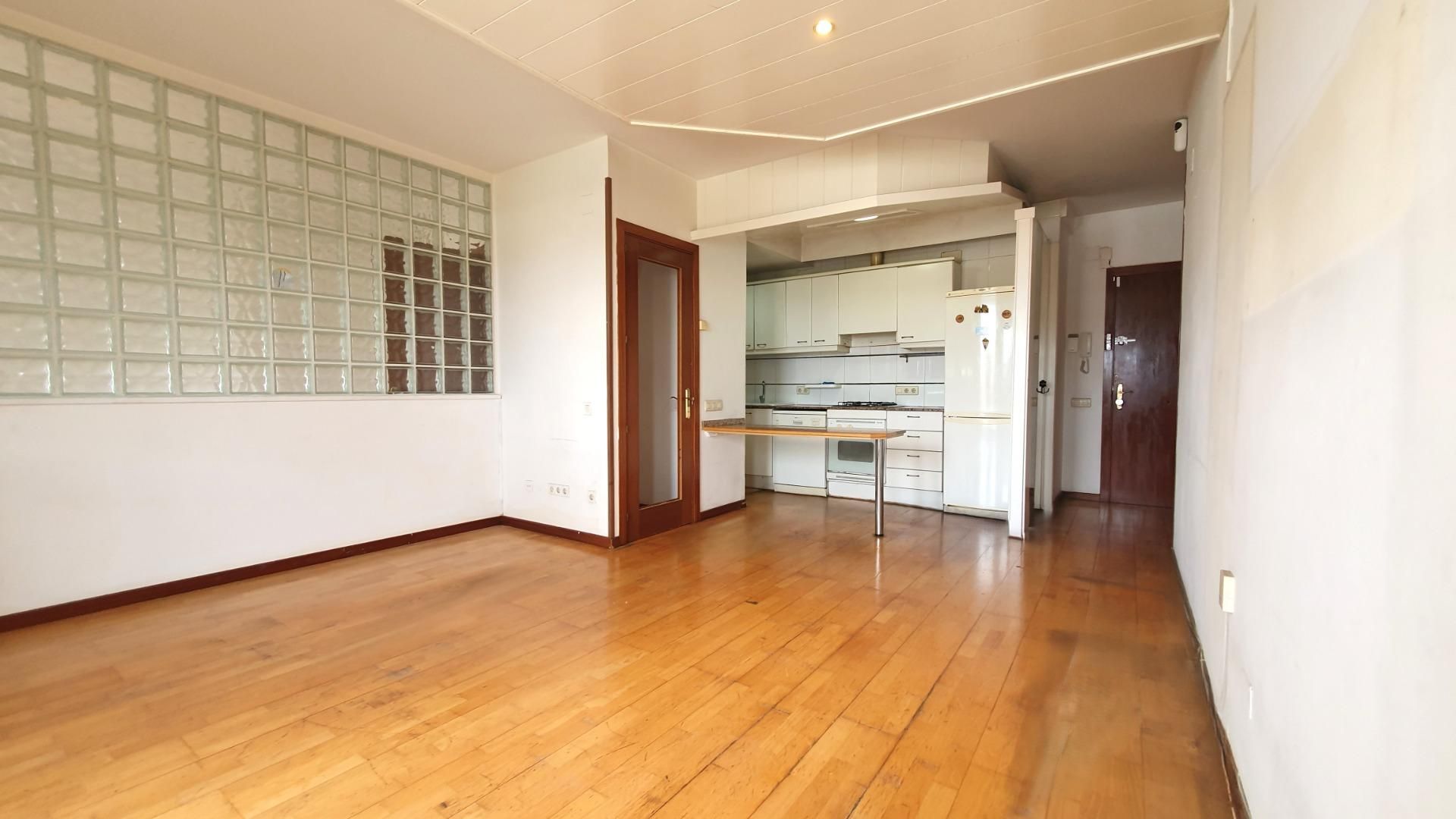 Cocina de Piso en venta en Sabadell con Parquet y Balcón