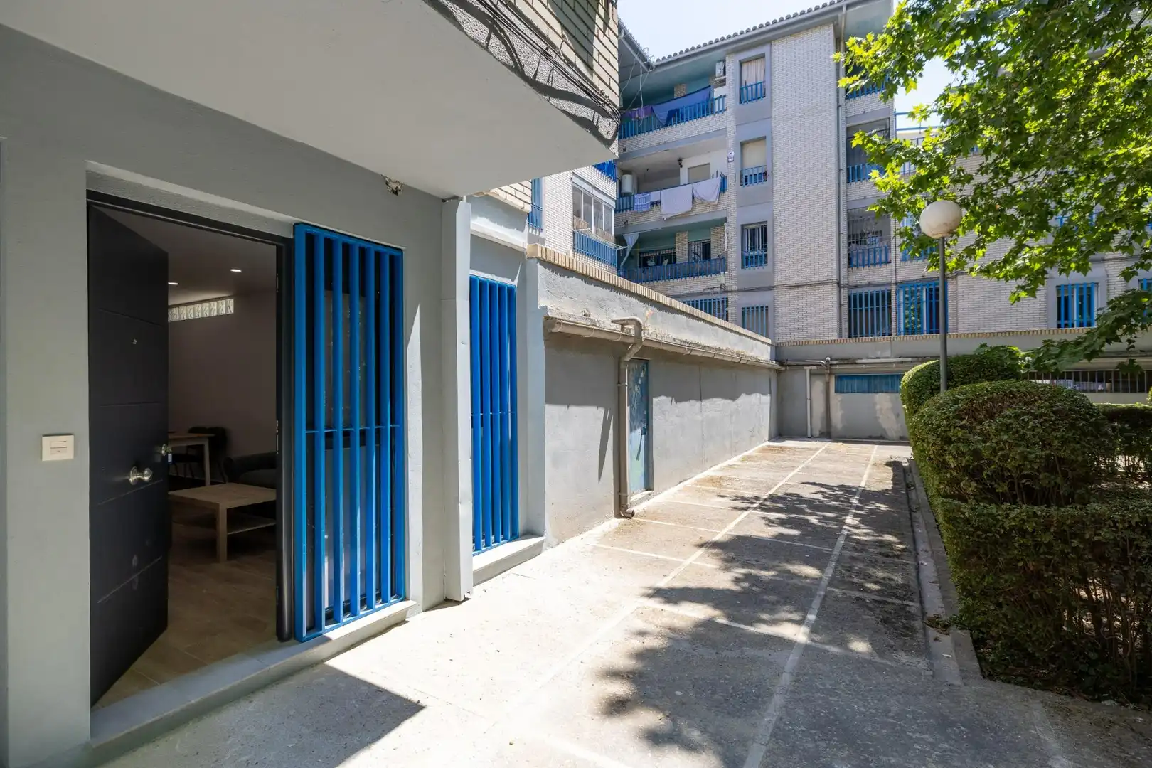 Vista exterior de Apartament en venda en Granada