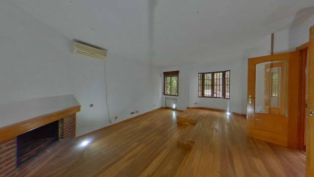 Casa-chalet en Venta en Maestro Rodrigo en El Casar