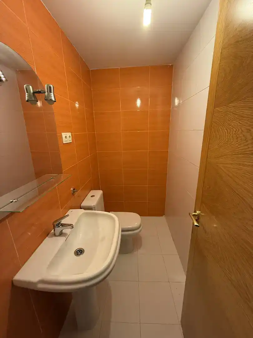 Bathroom of Flat for sale in Valdemoro  with Air Conditioner and Balcony