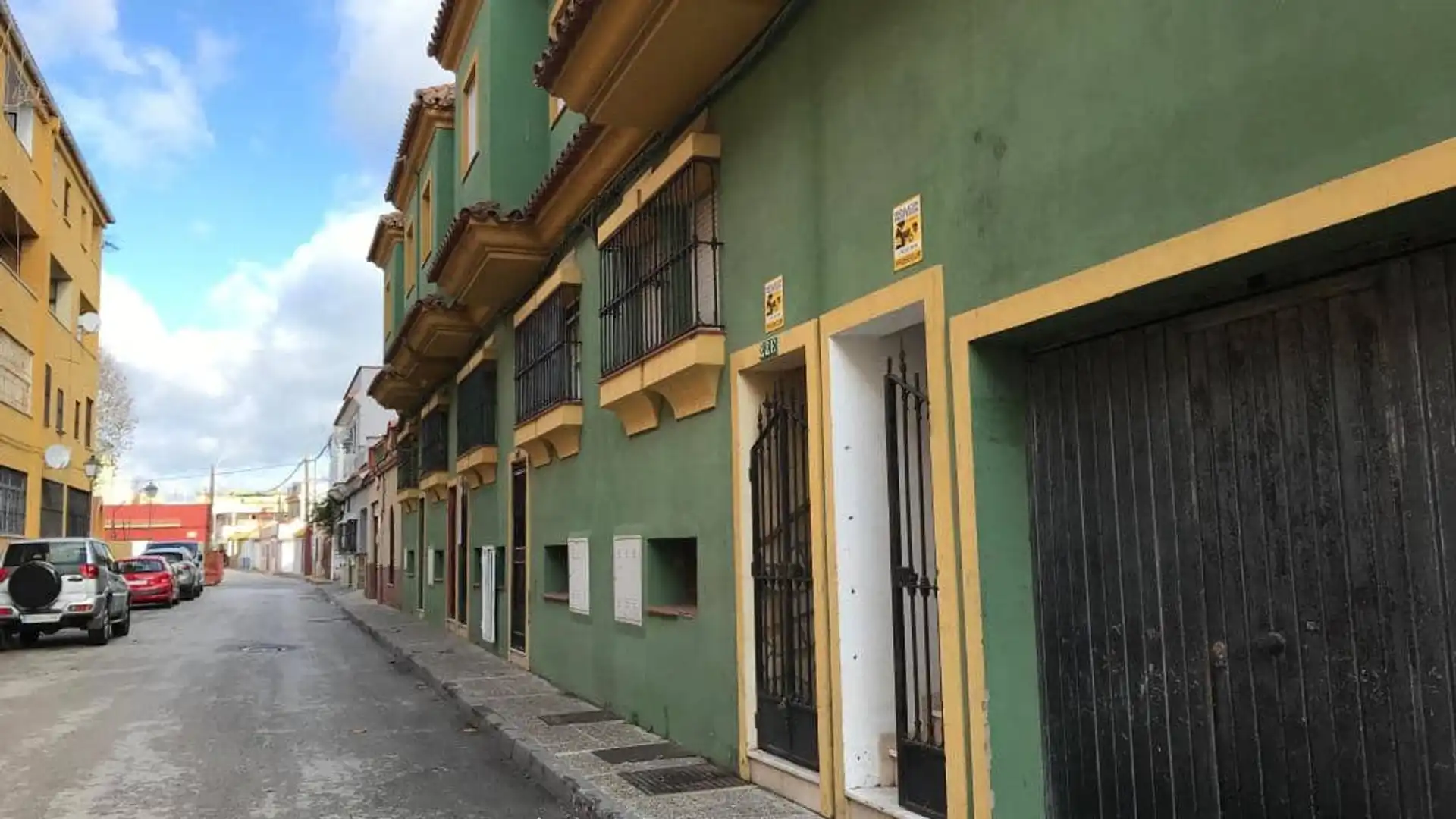 Vista exterior de Garaje en venta en La Línea de la Concepción