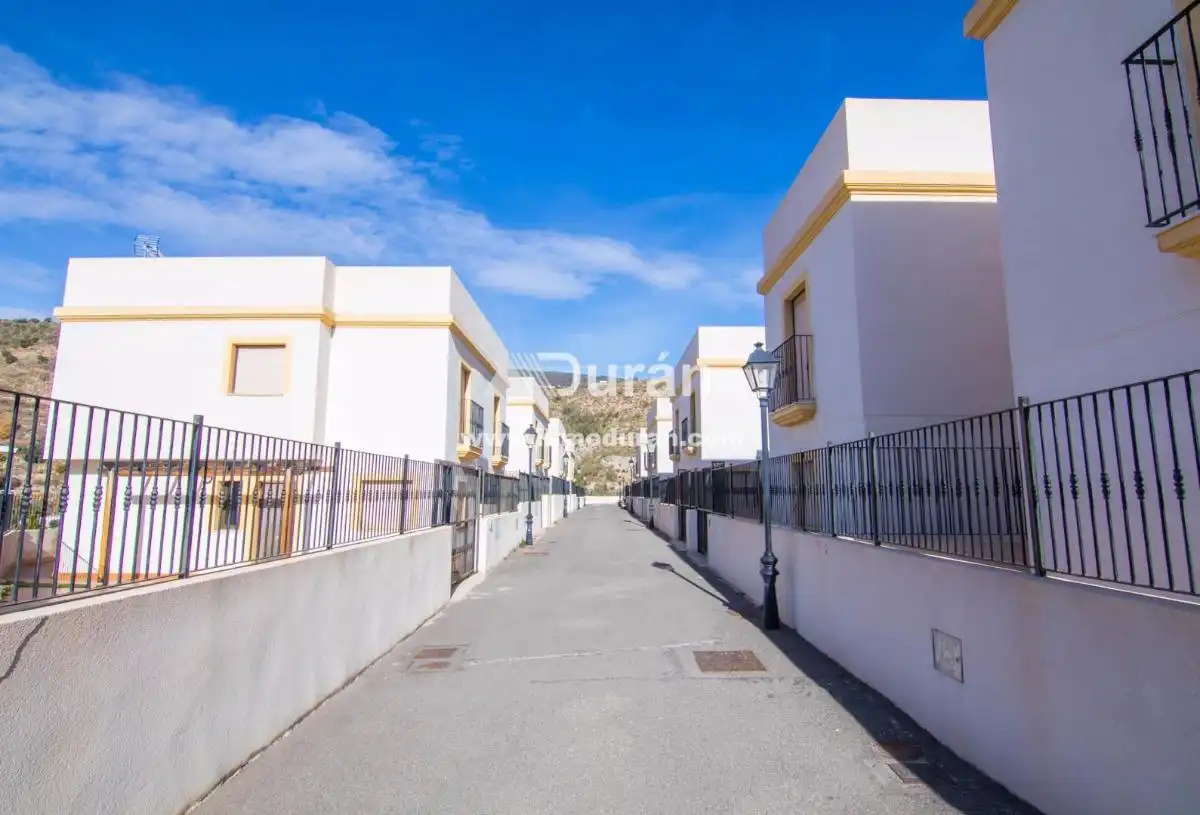Dúplex en venda a Paterna del Río