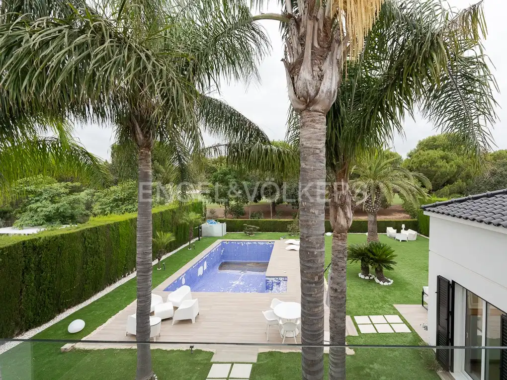 Swimming pool of Houses for rent in Bétera  with Air Conditioner, Heating and Private garden