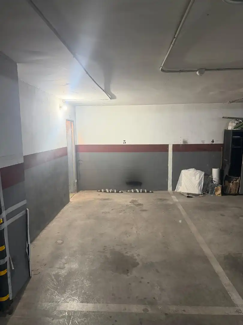 Individual with lift for sale in Carlet
