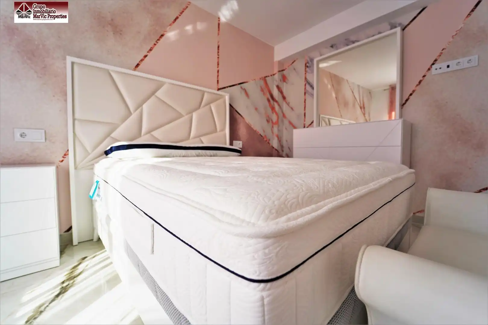 Chalet con piscina en venta en Coloma, imagen 41