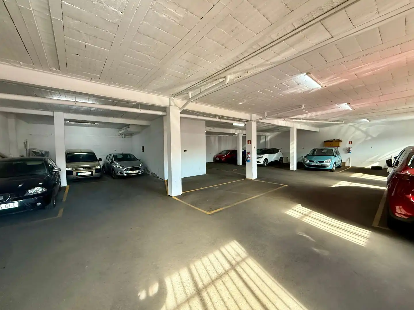 Parkplatz von Wohnung zum Verkauf in Madrid mit Klimaanlage und Heizung