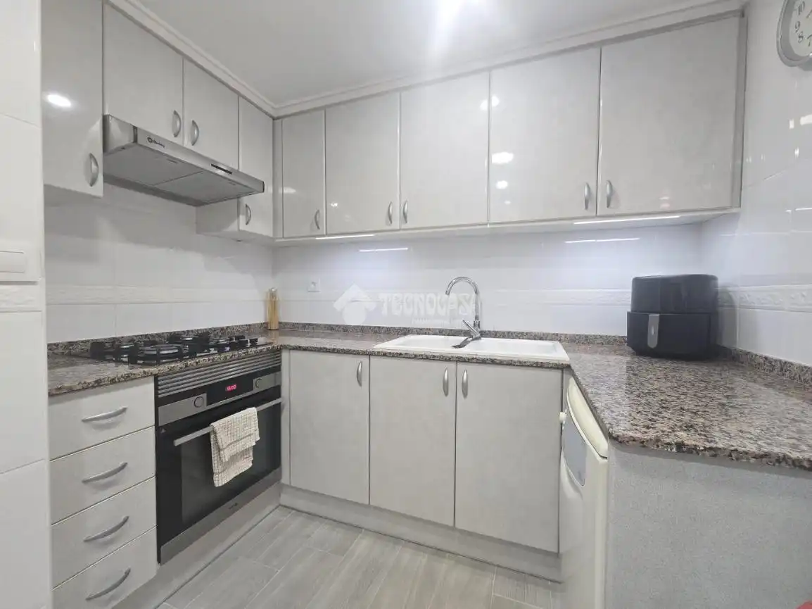 Cocina de Piso en venta en Valencia con Calefacción y Balcón