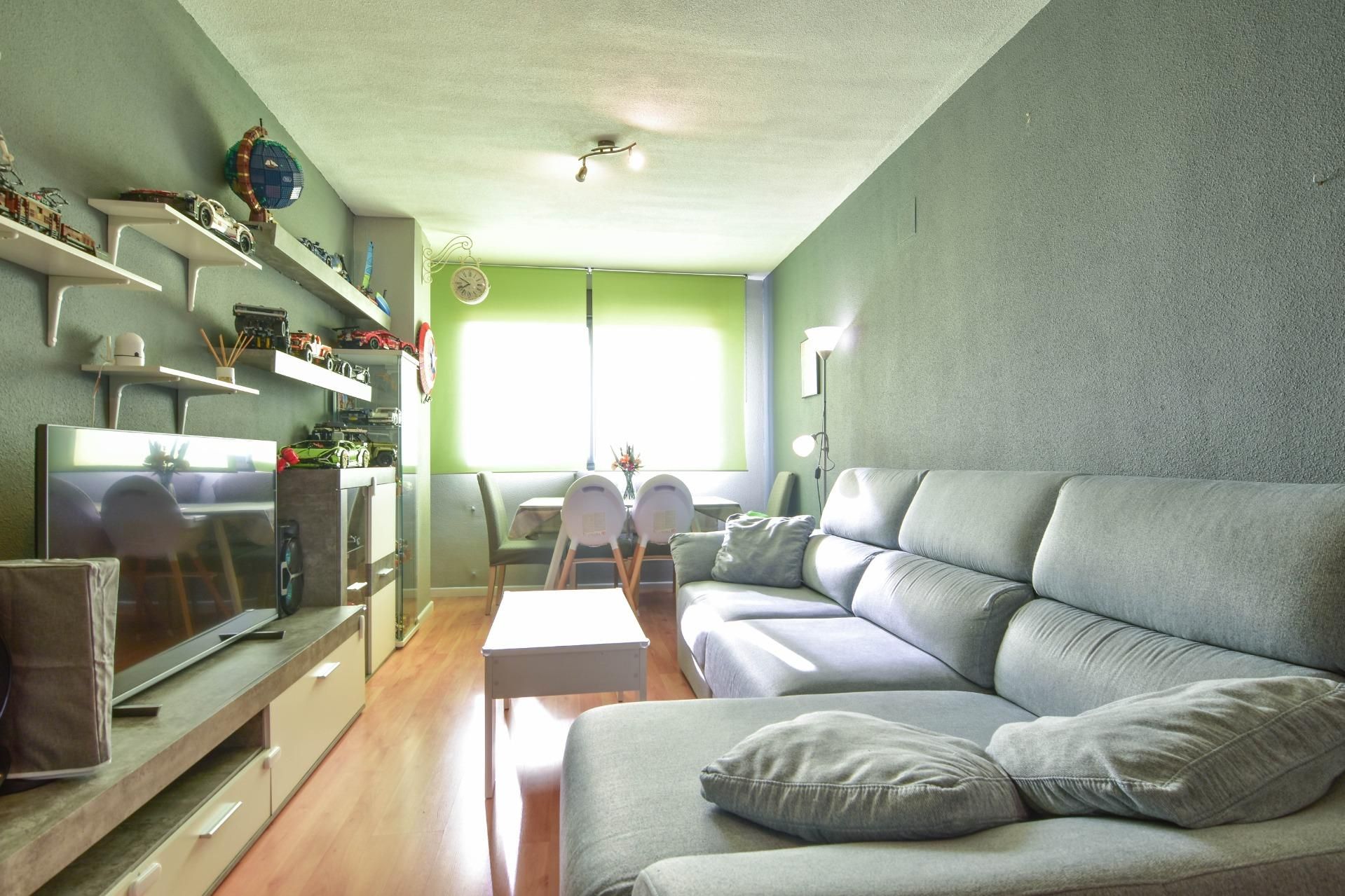 Living room of Flat for sale in Picassent  with Air Conditioner and Storage room