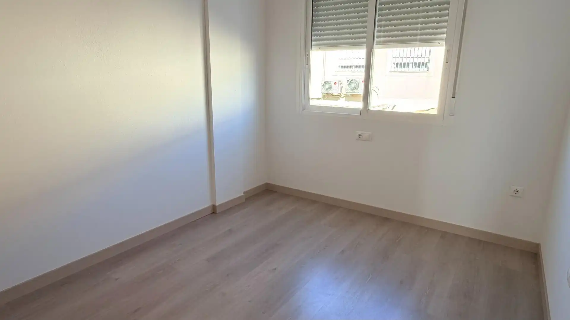 Adossat amb terrassa en venda a Santiago de la Ribera, imagen 10