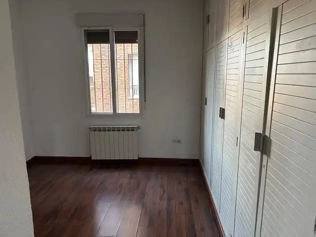 Schlafzimmer von Wohnung zum Verkauf in Córdoba mit Klimaanlage, Heizung und Terrasse