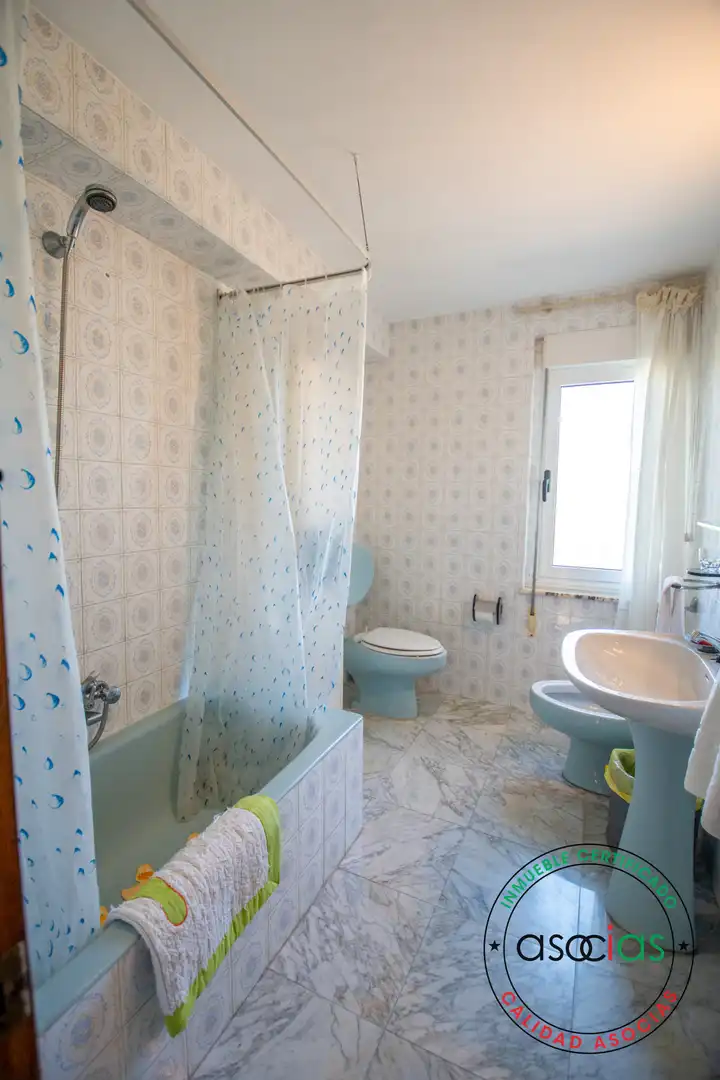 Baño de Casa o chalet en venta en Villaviciosa con Calefacción, Jardín privado y Parquet