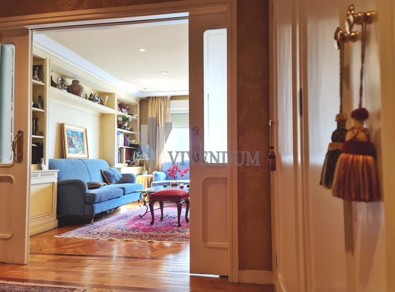 Living room of Flat for sale in Vigo   with Parquet flooring and Storage room