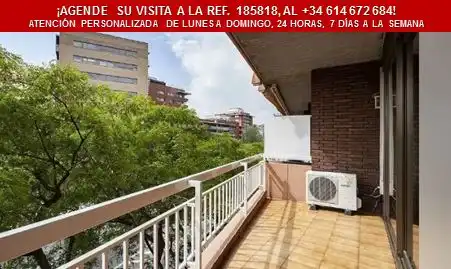 Vista exterior de Ático en venta en Barcelona con Aire acondicionado, Calefacción y Parquet