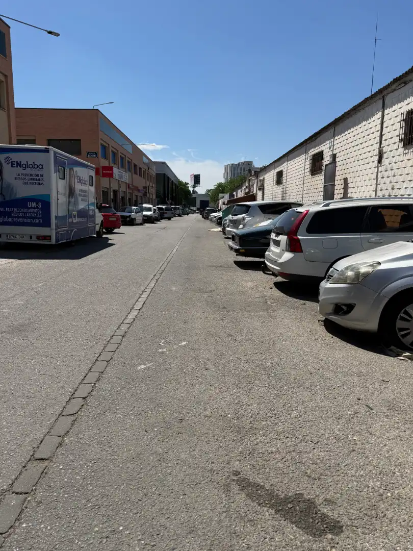 Nau industrial en venda a Calle Cromo