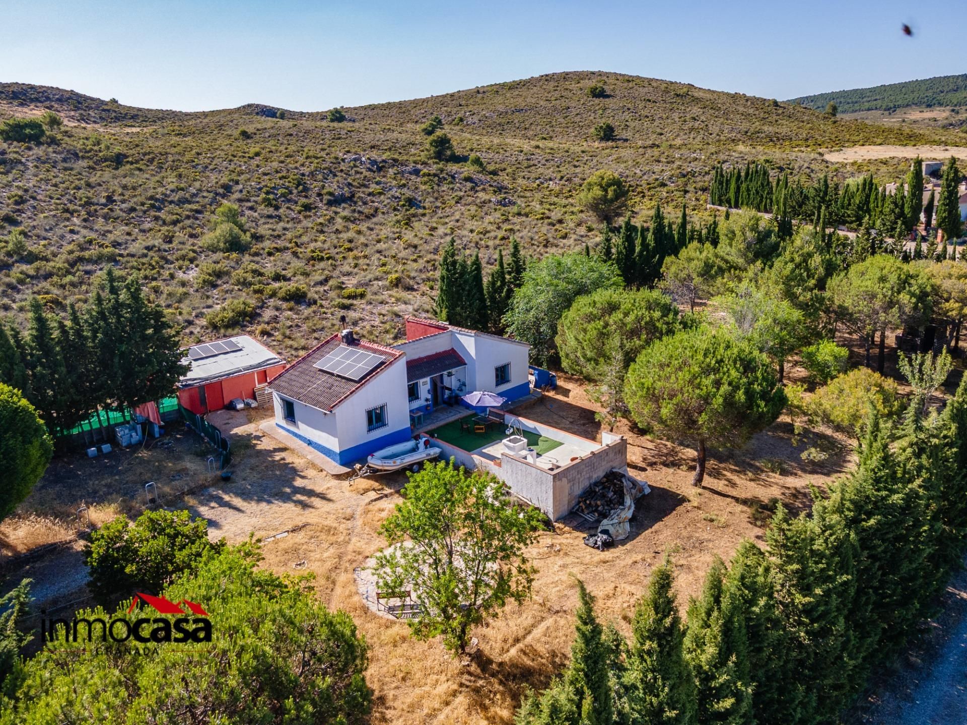 Vista exterior de Casa o xalet en venda en Albuñuelas amb Calefacció, Jardí privat i Traster