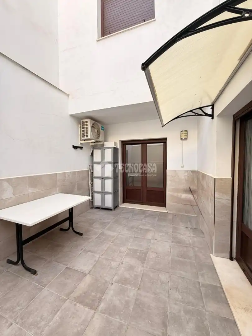 Terrasse von Einfamilien-Reihenhaus zum Verkauf in Alcalá de Guadaira mit Klimaanlage und Terrasse
