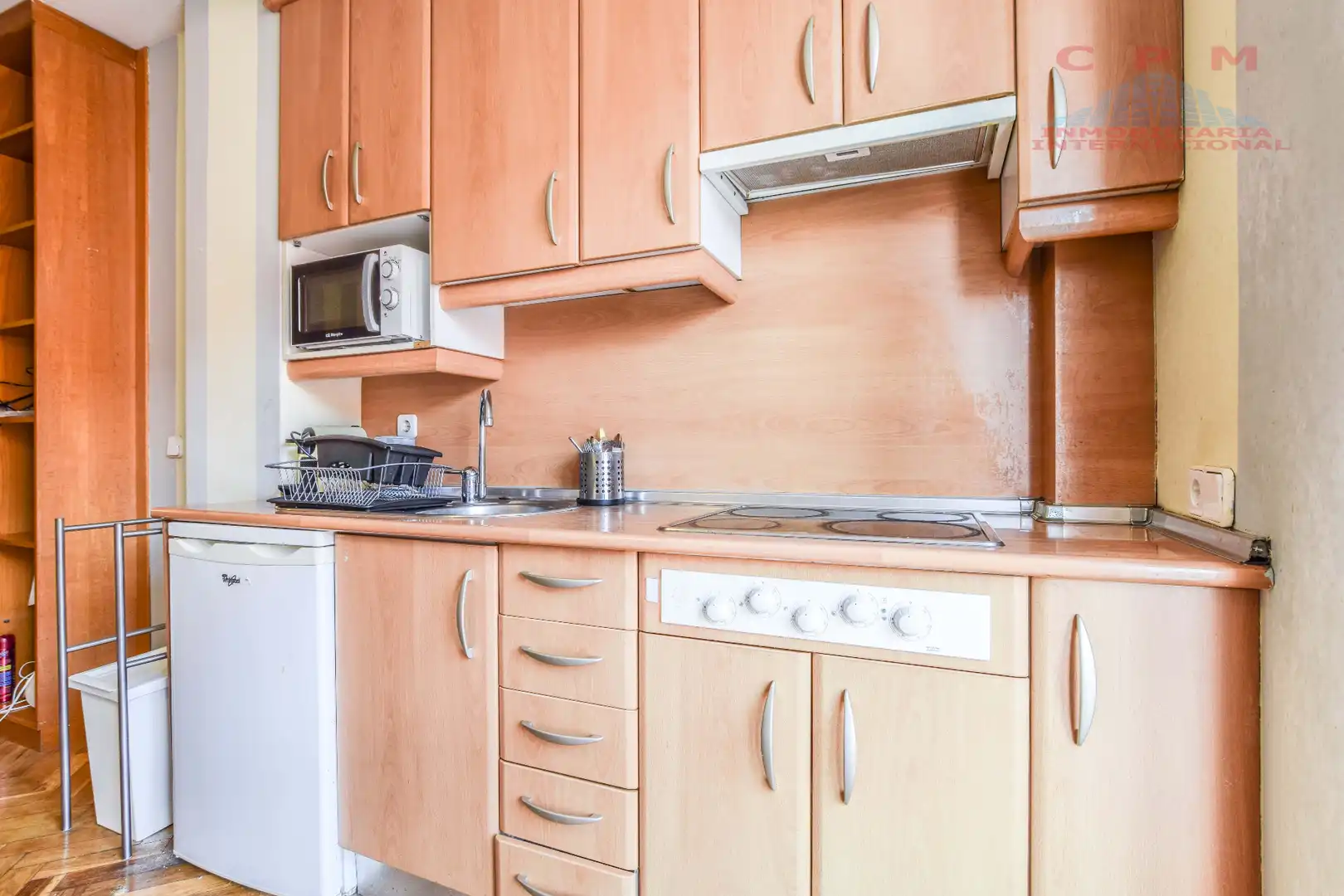 Cuina de Estudi de lloguer en Madrid amb Aire condicionat, Calefacció i Parquet