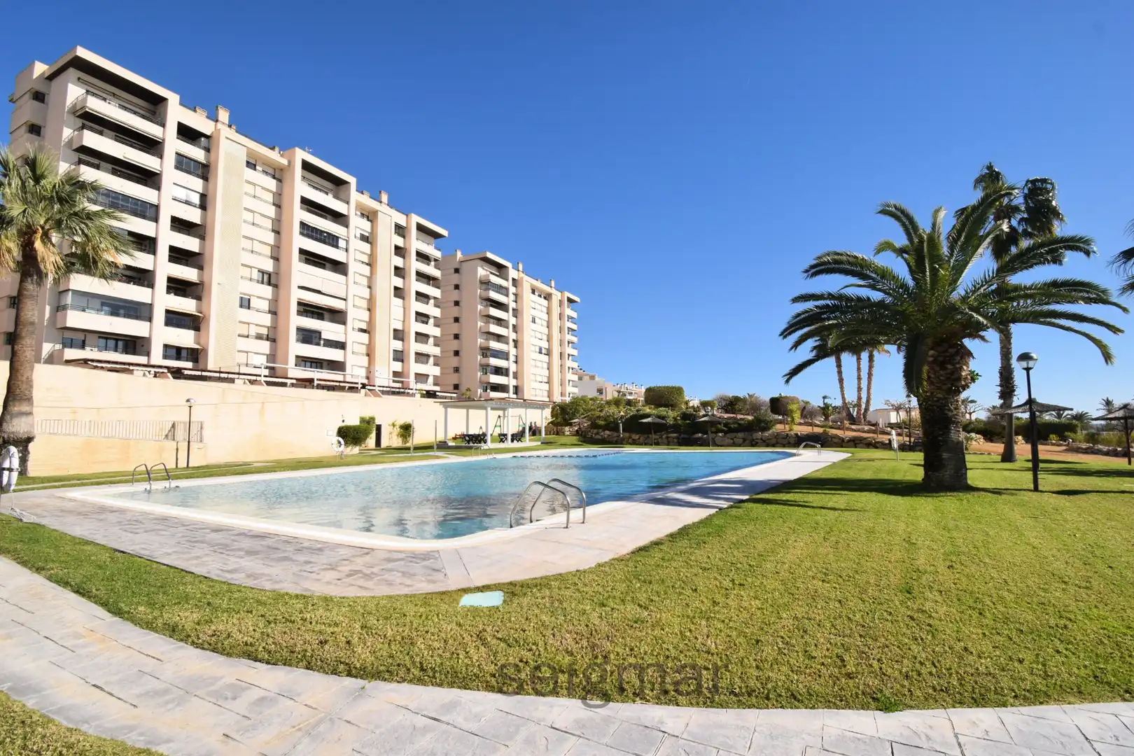 Piscina de Pis en venda en Villajoyosa / La Vila Joiosa amb Aire condicionat, Calefacció i Terrassa