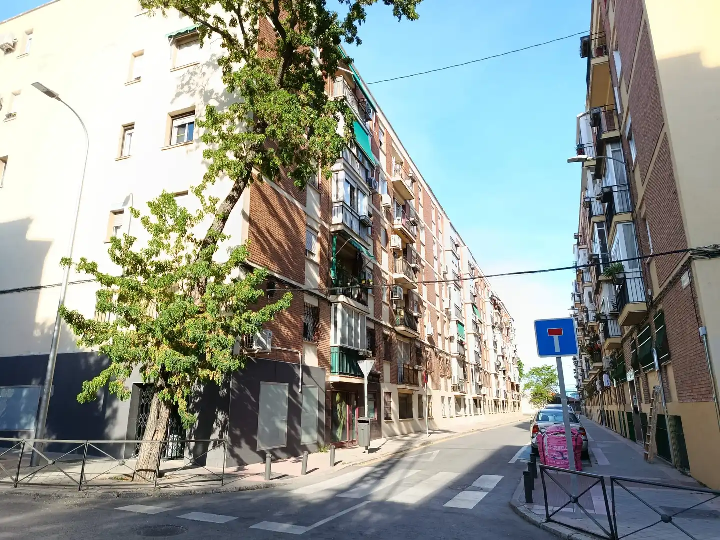 Vista exterior de Planta baja en venta en Madrid