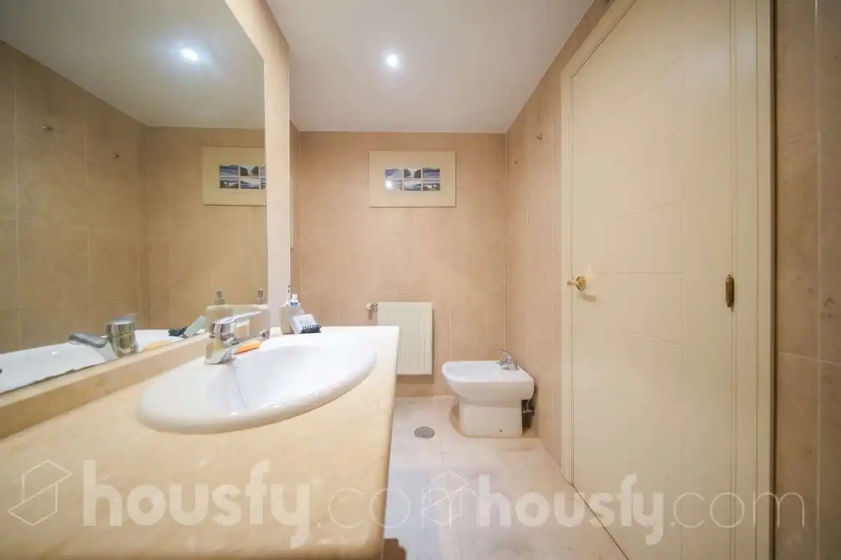 Baño de Piso en venta en Madrid con Aire acondicionado, Calefacción y Trastero