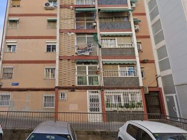 Flat with lift for sale in Cornellà de Llobregat - Calle BAMBU