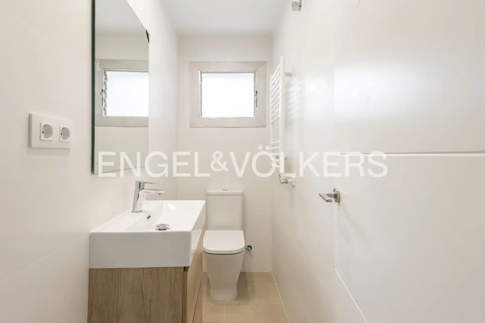 Baño de Piso en venta en Barcelona con Aire acondicionado, Calefacción y Balcón