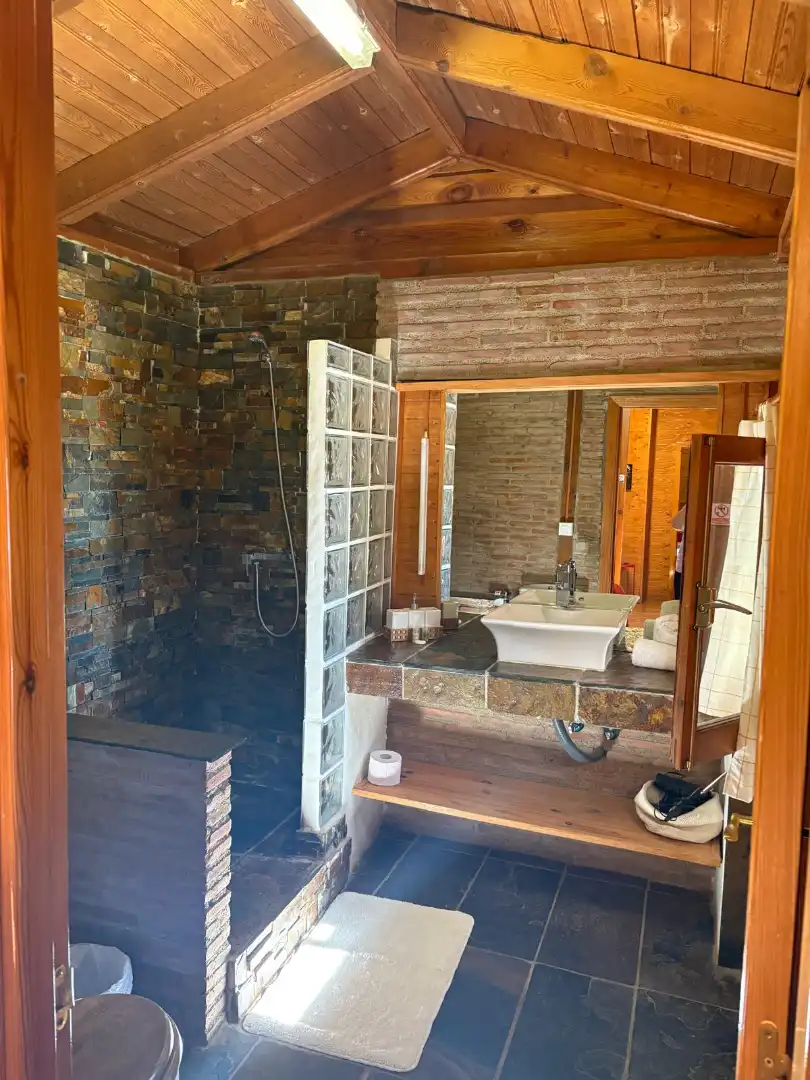 Bany de Casa o xalet en venda en Nevada amb Aire condicionat, Jardí privat i Piscina
