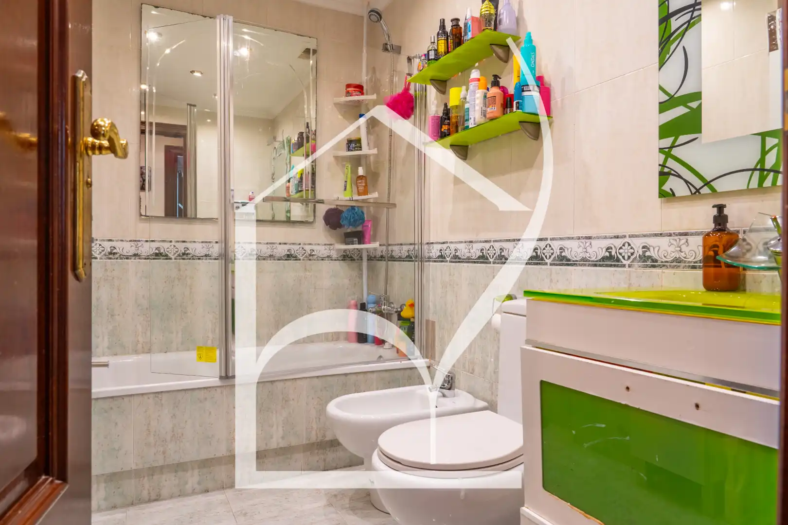 Badezimmer von Wohnung zum Verkauf in Salamanca mit Klimaanlage, Heizung und Möbliert